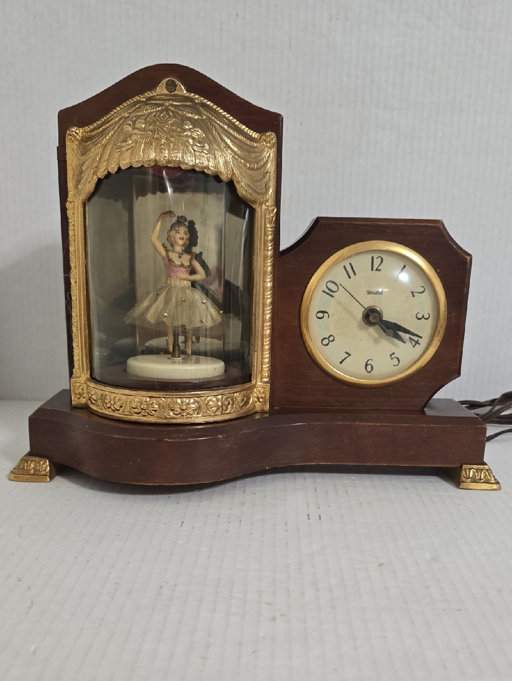 Vintage United Musical Dancing Ballarina Clock